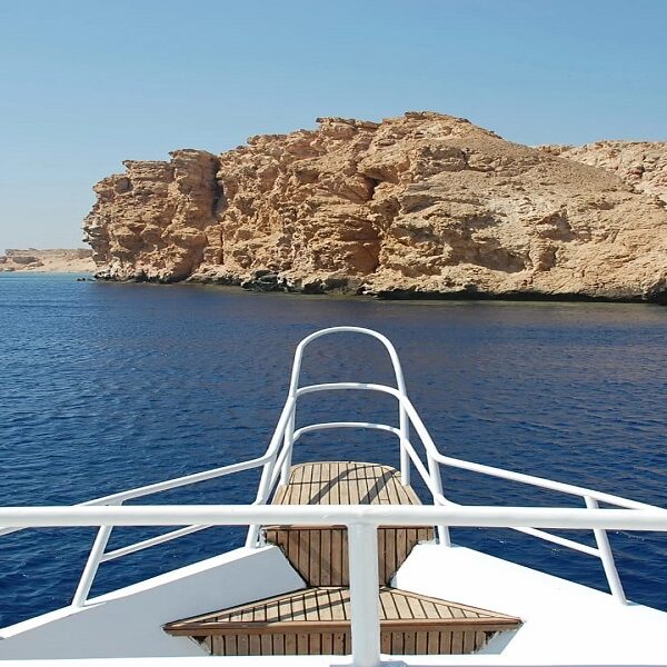 tiran island snorkelling and diving boat trip full day with lunch