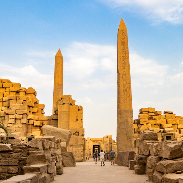 Egypt top travel luxor from sharm ( Vally of the king , queen Hatshepsut, karnak , Memnon Colossi )