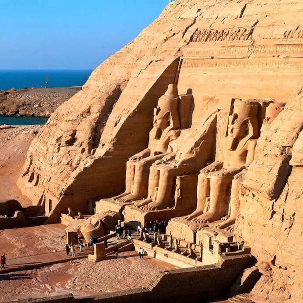 Egypt top travel luxor from sharm ( Vally of the king , queen Hatshepsut, karnak , Memnon Colossi )
