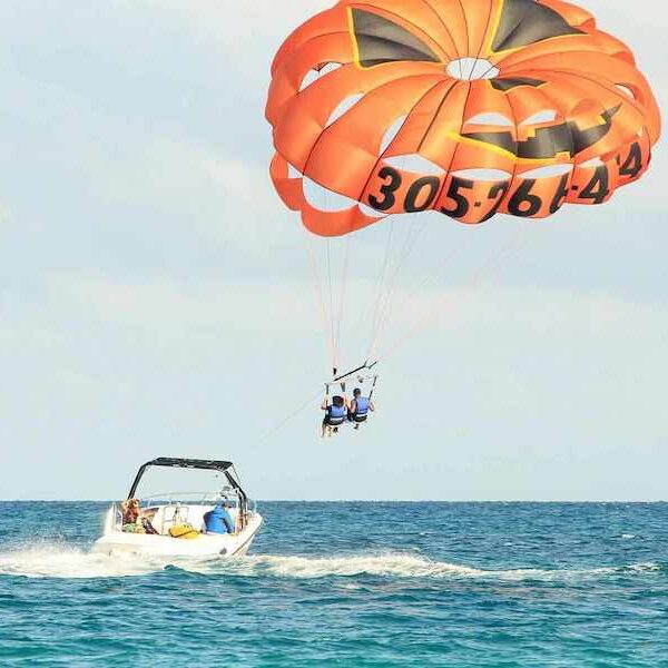 Parasailing boat Egypt top travel in Sharm el Sheikh